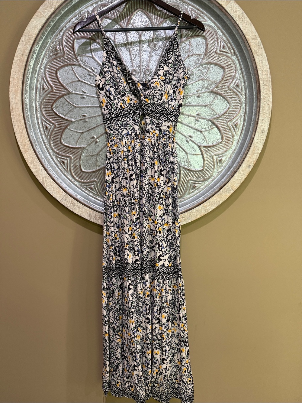 NEW Angie Black, White & Yellow Floral V-Neck Maxi Dress with Adjustable Straps